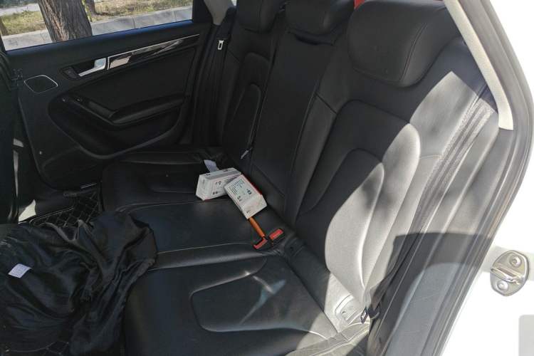Used Audi A4L 2013 35 TFSI Automatic Comfort Model Left Rear Seat