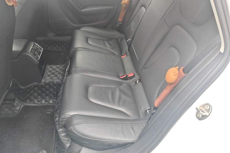 Used Audi A4L 2013 35 TFSI Automatic Technology Edition Left Rear Seat