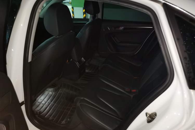 Used Audi A4L 2013 35 TFSI Automatic Comfort Model Left Rear Seat