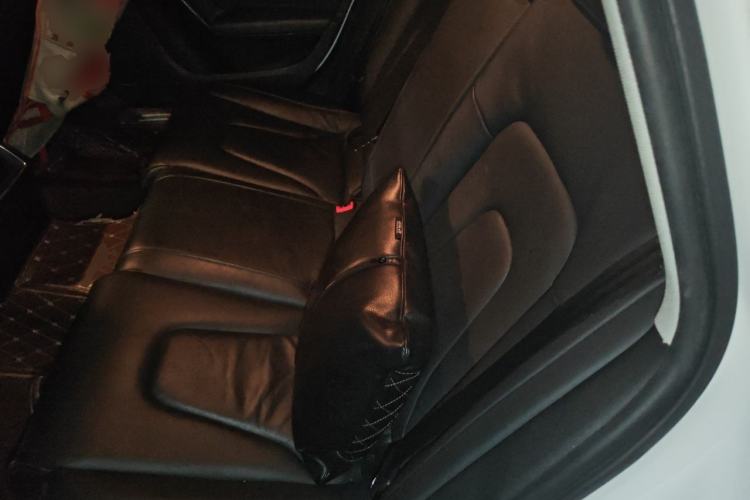 Used Audi A4L 2013 35 TFSI Automatic Comfort Model Left Rear Seat