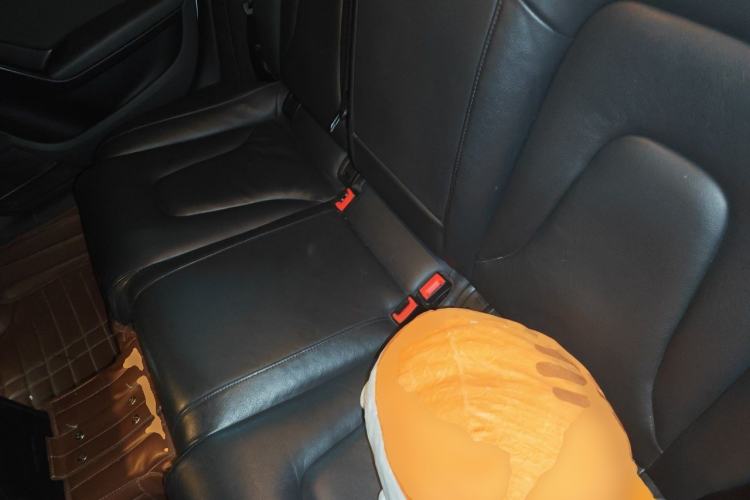 Used Audi A4L 2013 35 TFSI Automatic Comfort Model Left Rear Seat