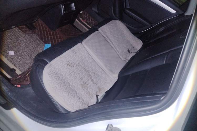 Used Audi A4L 2013 35 TFSI Automatic Standard Model Left Rear Seat