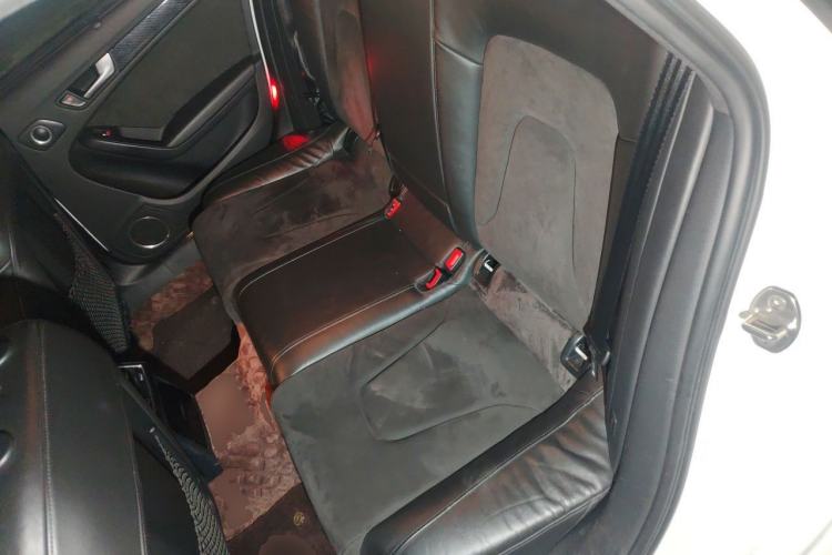 Used Audi A4L 2013 40 TFSI quattro Sport version Left Rear Seat
