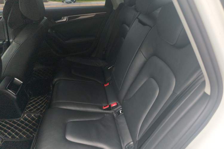Used Audi A4L 2013 35 TFSI Automatic Comfort Model Left Rear Seat