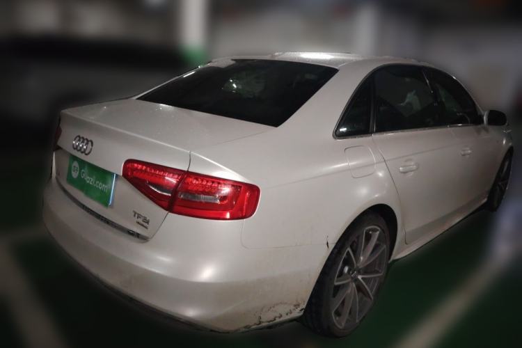 Used Audi A4L 2013 40 TFSI quattro Sport version Rear Right 45 Deg