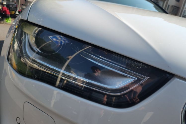 Used Audi A4L 2013 35 TFSI Automatic Standard Model Right Front Headlight