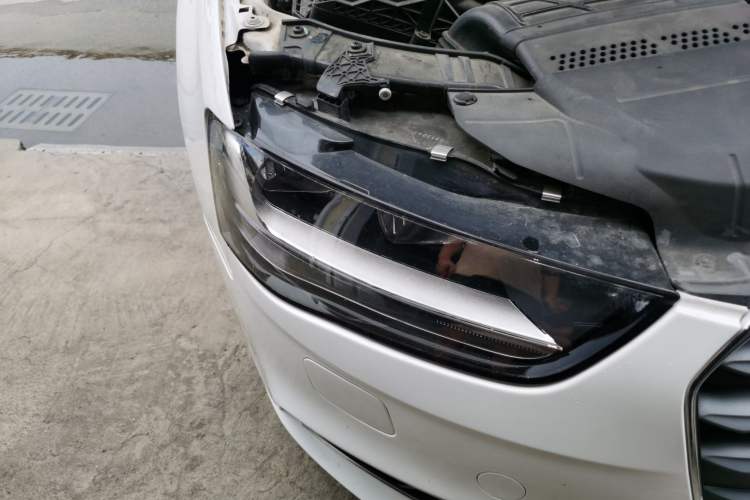 Used Audi A4L 2013 30 TFSI Manual Comfort Model Right Front Headlight