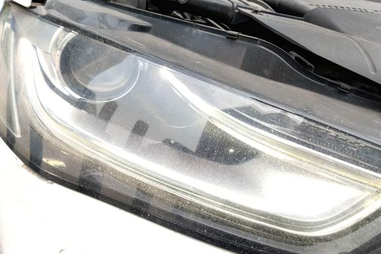 Used Audi A4L 2013 35 TFSI Automatic Comfort Model Right Front Headlight