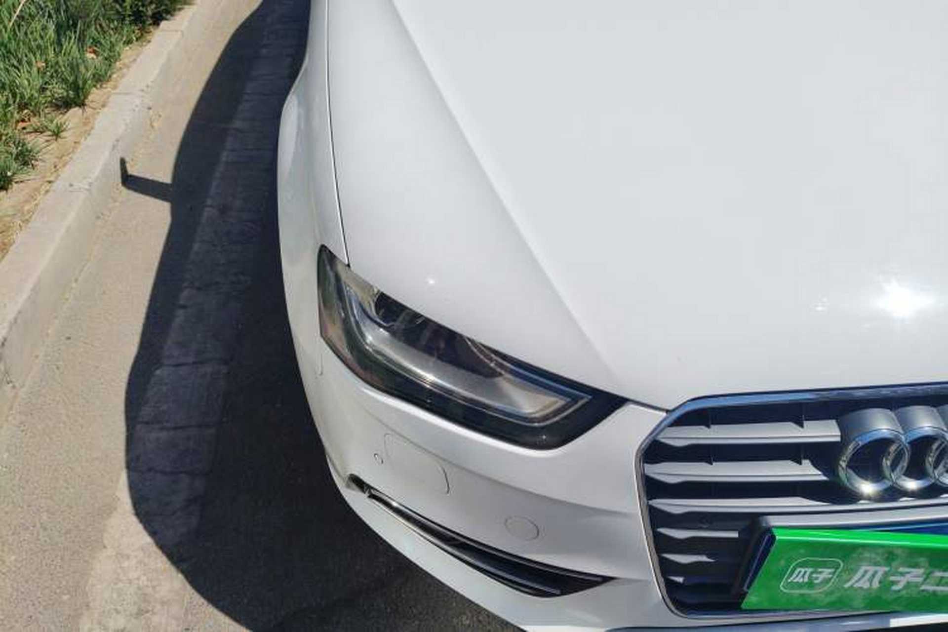 Used Audi A4L 2013 35 TFSI Automatic Comfort Model Right Front Headlight