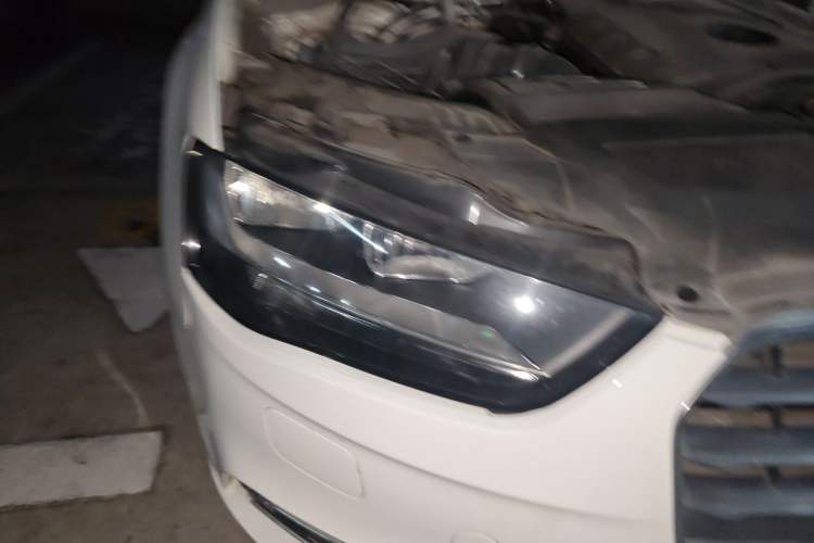 Used Audi A4L 2013 30 TFSI Manual Comfort Model Right Front Headlight