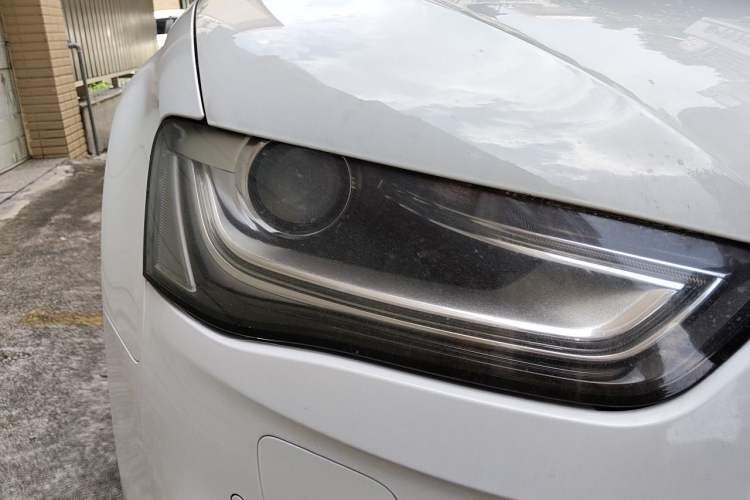 Used Audi A4L 2013 35 TFSI Automatic Technology Edition Right Front Headlight