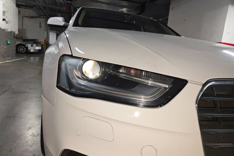 Used Audi A4L 2013 35 TFSI Automatic Standard Model Right Front Headlight