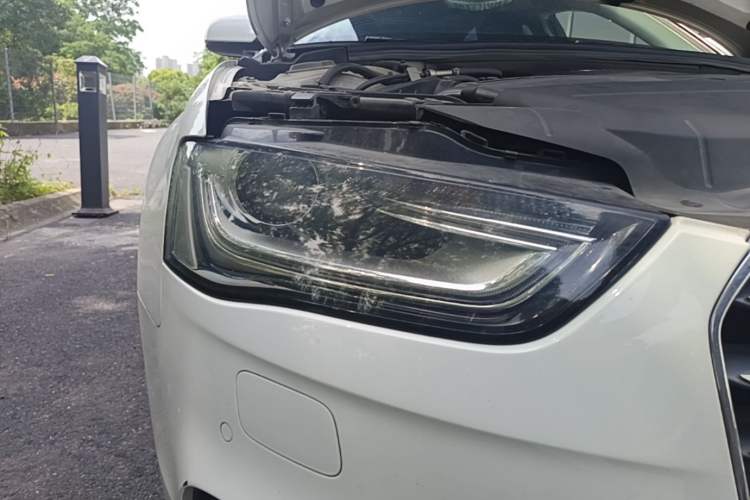 Used Audi A4L 2013 35 TFSI Automatic Technology Edition Right Front Headlight