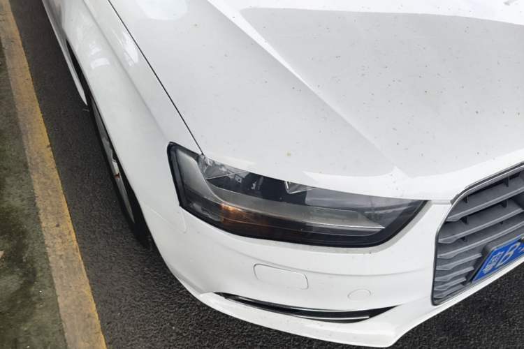 Used Audi A4L 2013 30 TFSI Automatic Comfort Model Right Front Headlight