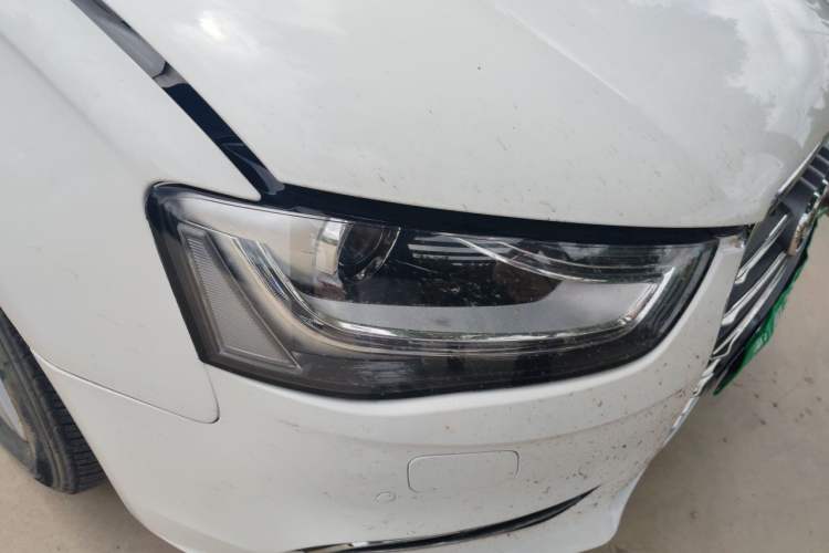 Used Audi A4L 2013 35 TFSI Automatic Standard Model Right Front Headlight