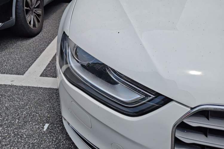 Used Audi A4L 2013 35 TFSI Automatic Comfort Model Right Front Headlight