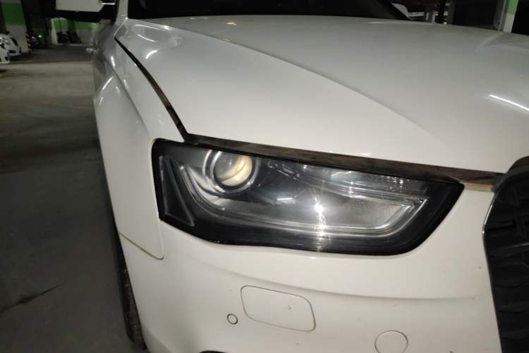 Used Audi A4L 2013 35 TFSI Automatic Standard Model Right Front Headlight