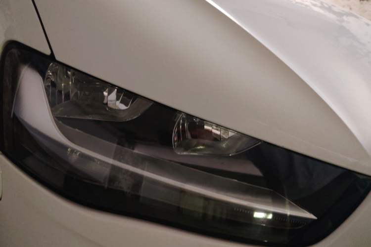 Used Audi A4L 2013 35 TFSI Automatic Standard Model Right Front Headlight