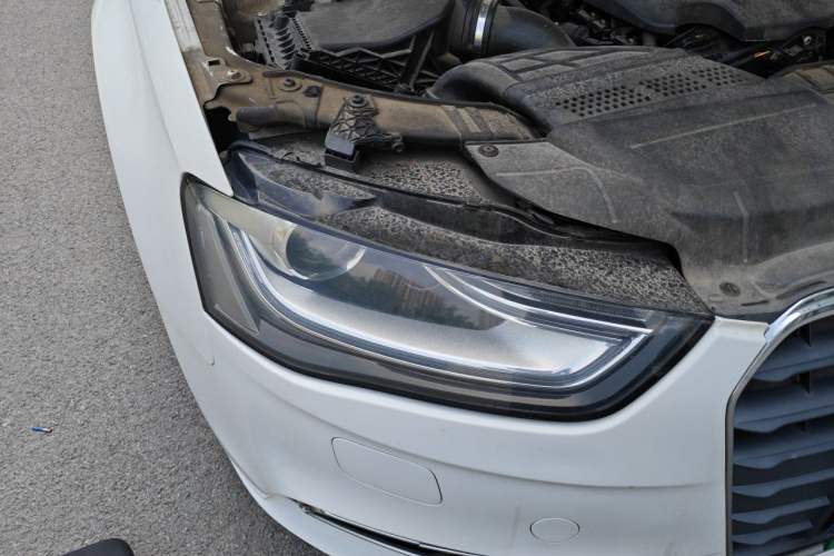 Used Audi A4L 2013 35 TFSI Automatic Comfort Model Right Front Headlight