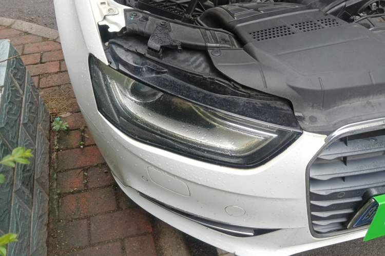 Used Audi A4L 2013 35 TFSI Automatic Technology Edition Right Front Headlight