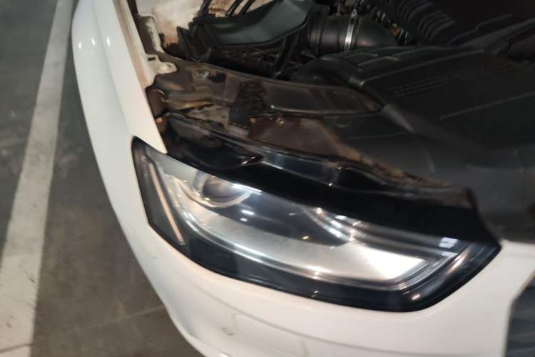Used Audi A4L 2013 35 TFSI Automatic Comfort Model Right Front Headlight