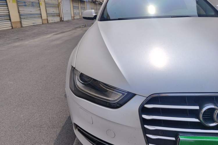 Used Audi A4L 2013 35 TFSI Automatic Standard Model Right Front Headlight