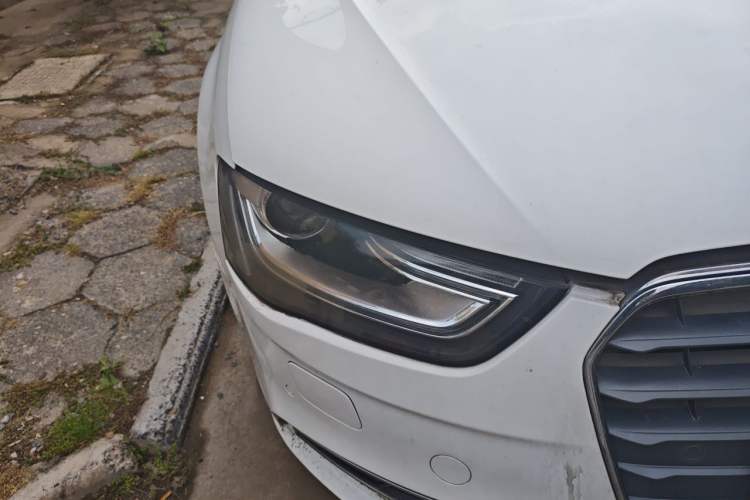 Used Audi A4L 2013 35 TFSI Automatic Comfort Model Right Front Headlight