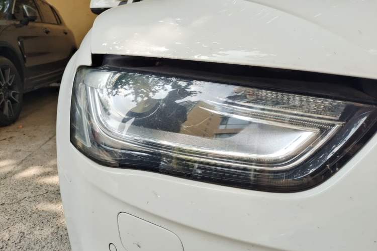 Used Audi A4L 2013 40 TFSI quattro Individual Sport Edition Right Front Headlight