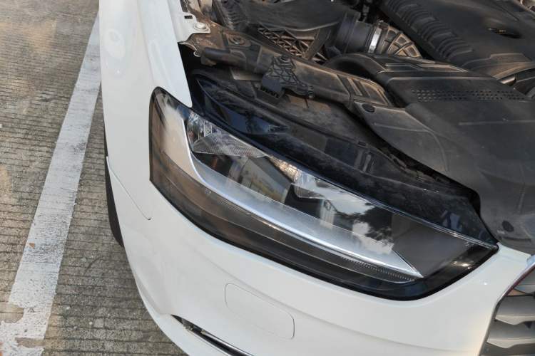 Used Audi A4L 2013 30 TFSI Automatic Comfort Model Right Front Headlight