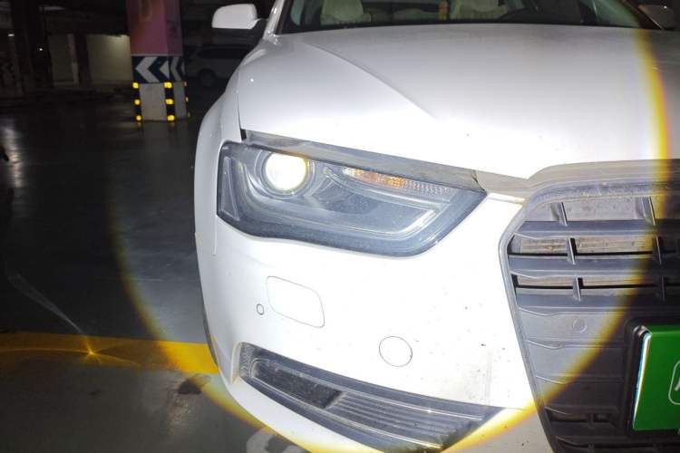 Used Audi A4L 2013 35 TFSI Automatic Standard Model Right Front Headlight