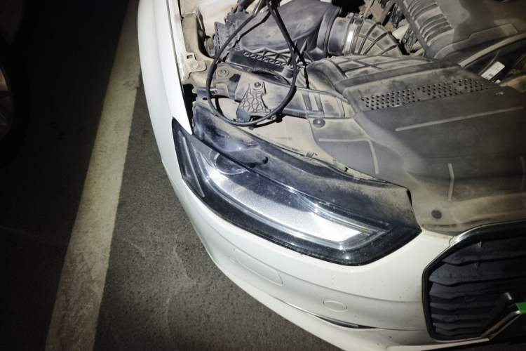 Used Audi A4L 2013 35 TFSI Automatic Standard Model Right Front Headlight