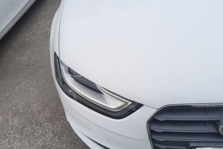 Used Audi A4L 2013 35 TFSI Automatic Comfort Model Right Front Headlight