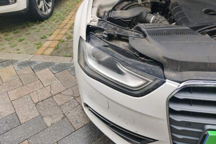 Used Audi A4L 2013 35 TFSI Automatic Comfort Model Right Front Headlight