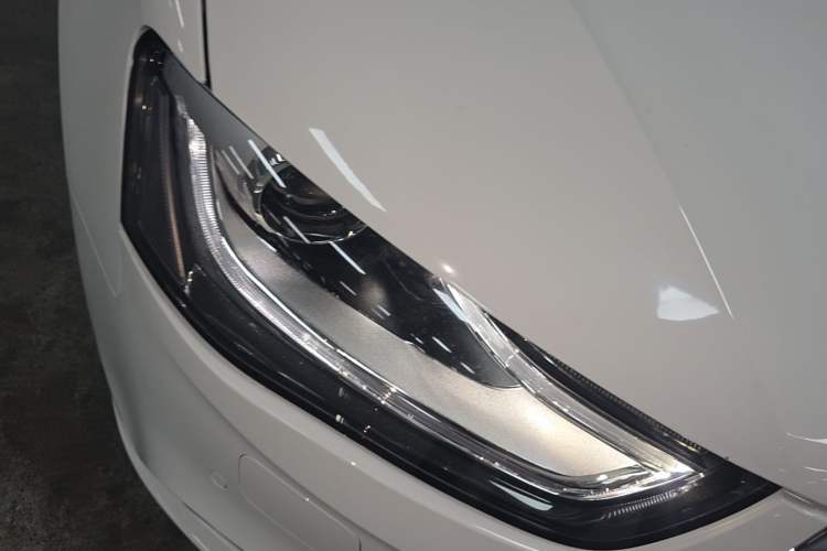 Used Audi A4L 2013 35 TFSI Automatic Standard Model Right Front Headlight