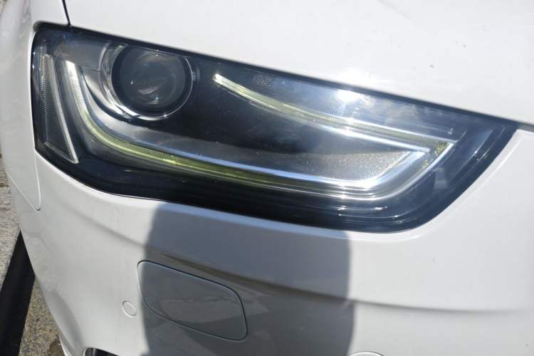 Used Audi A4L 2013 35 TFSI Automatic Comfort Model Right Front Headlight