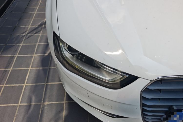 Used Audi A4L 2013 35 TFSI Automatic Standard Model Right Front Headlight