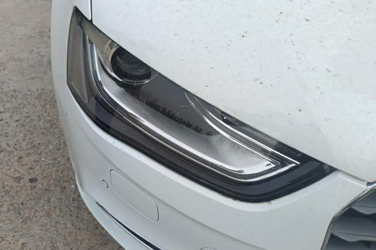 Used Audi A4L 2013 35 TFSI Automatic Comfort Model Right Front Headlight