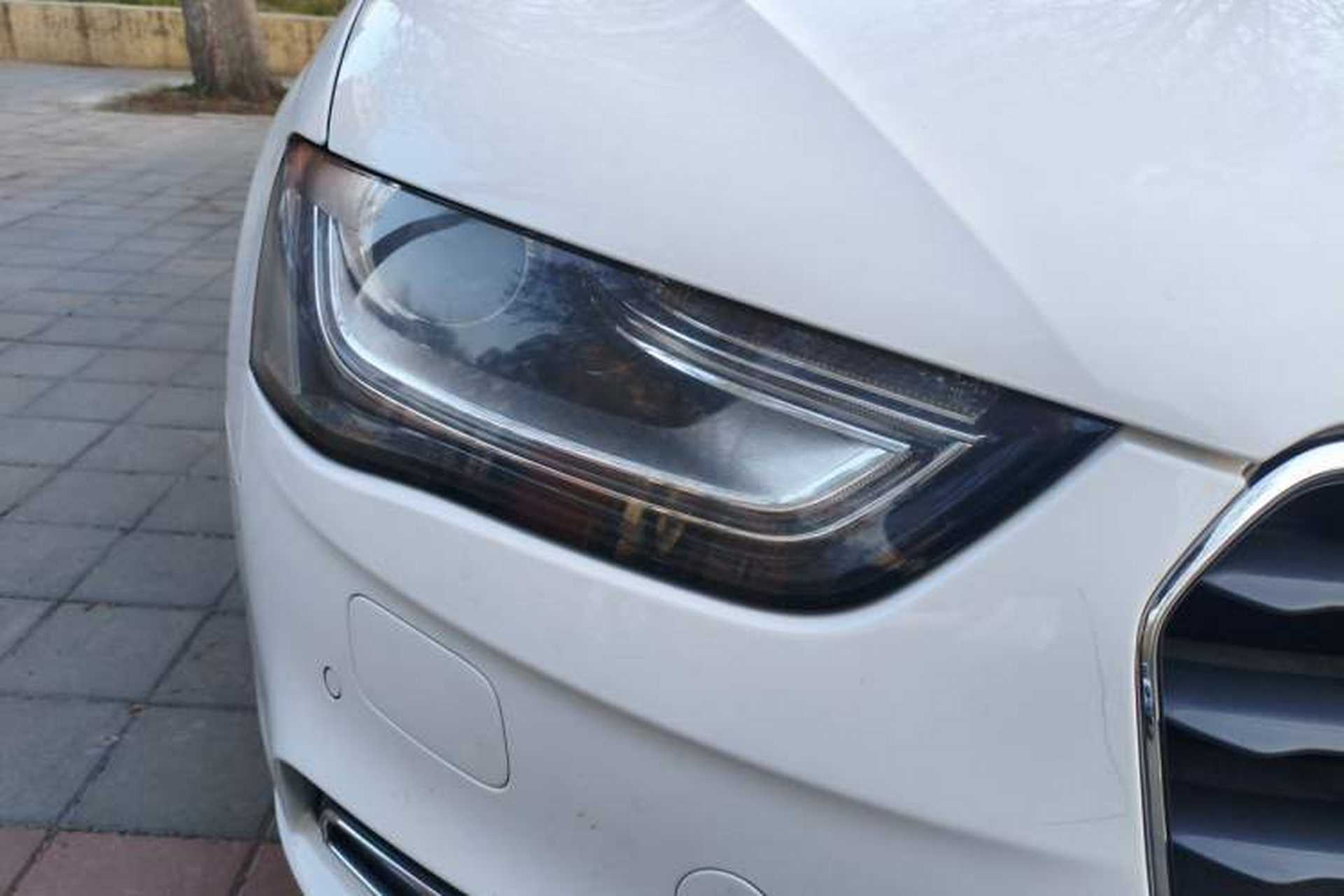 Used Audi A4L 2013 35 TFSI Automatic Standard Model Right Front Headlight