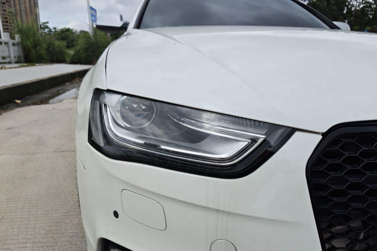 Used Audi A4L 2013 35 TFSI Automatic Comfort Model Right Front Headlight