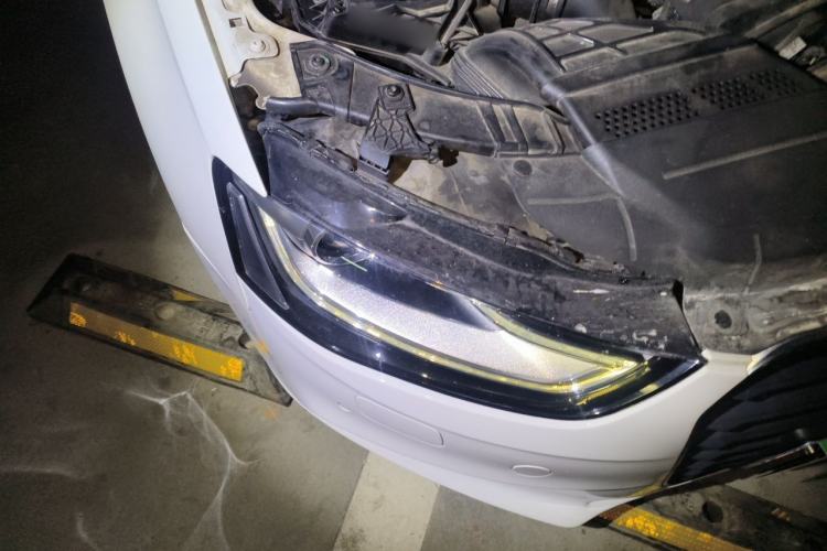 Used Audi A4L 2013 35 TFSI Automatic Comfort Model Right Front Headlight