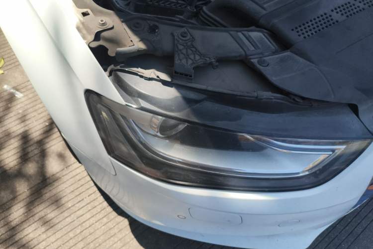 Used Audi A4L 2013 35 TFSI Automatic Standard Model Right Front Headlight
