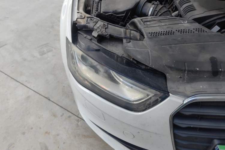 Used Audi A4L 2013 35 TFSI Automatic Comfort Model Right Front Headlight
