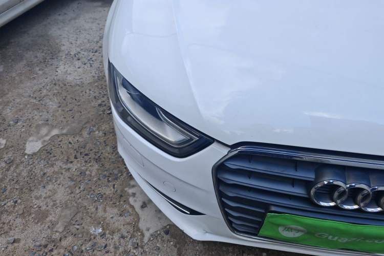 Used Audi A4L 2013 35 TFSI Automatic Standard Model Right Front Headlight