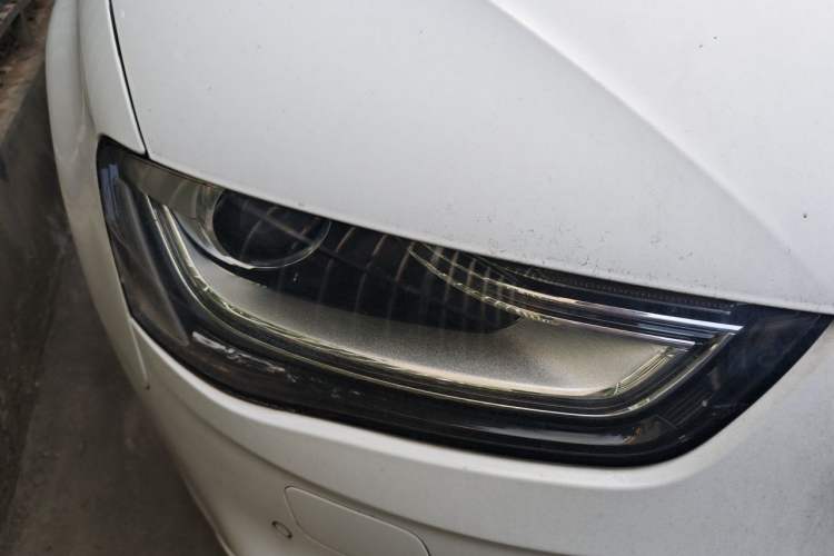 Used Audi A4L 2013 35 TFSI Automatic Comfort Model Right Front Headlight