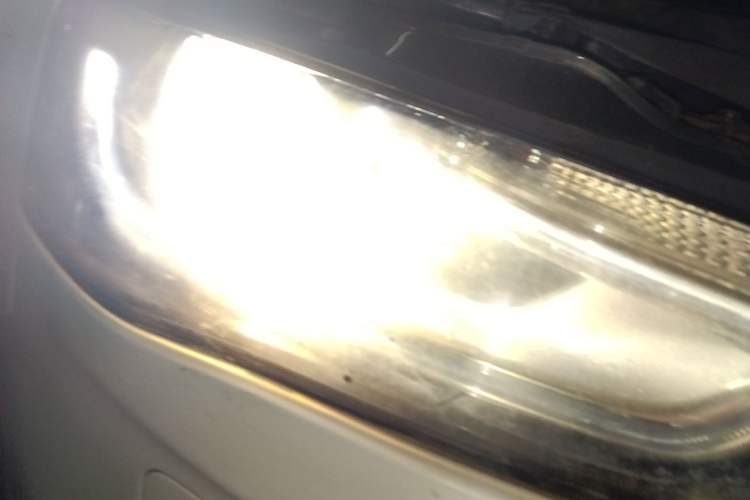 Used Audi A4L 2013 35 TFSI Automatic Standard Model Right Front Headlight