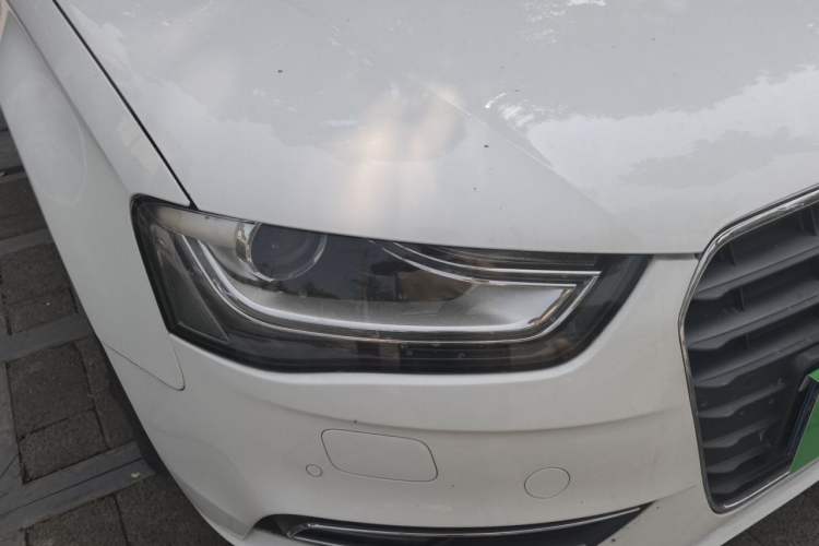 Used Audi A4L 2013 35 TFSI Automatic Standard Model Right Front Headlight