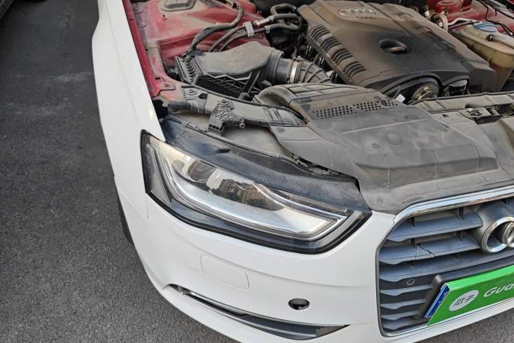 Used Audi A4L 2013 35 TFSI Automatic Standard Model Right Front Headlight