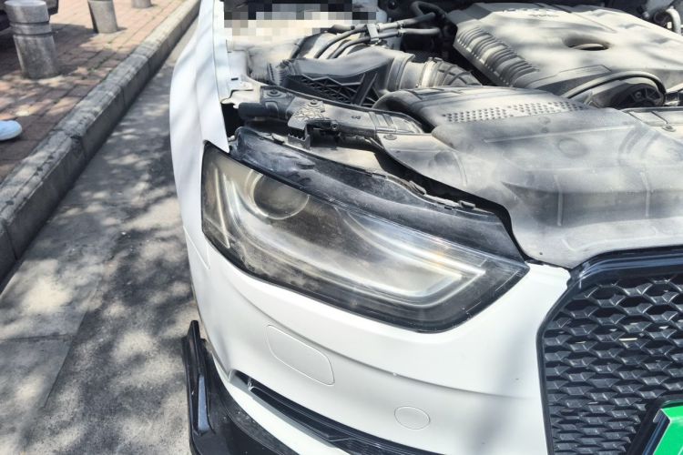 Used Audi A4L 2013 30 TFSI Automatic Comfort Model Right Front Headlight