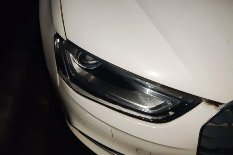 Used Audi A4L 2013 35 TFSI Automatic Standard Model Right Front Headlight