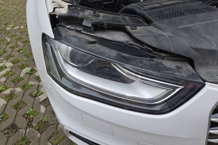 Used Audi A4L 2013 40 TFSI quattro Individual Sport Edition Right Front Headlight